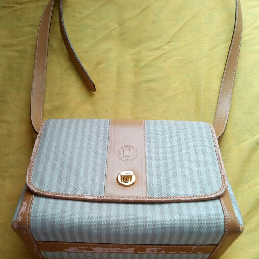 Vintage Fendi crossbody